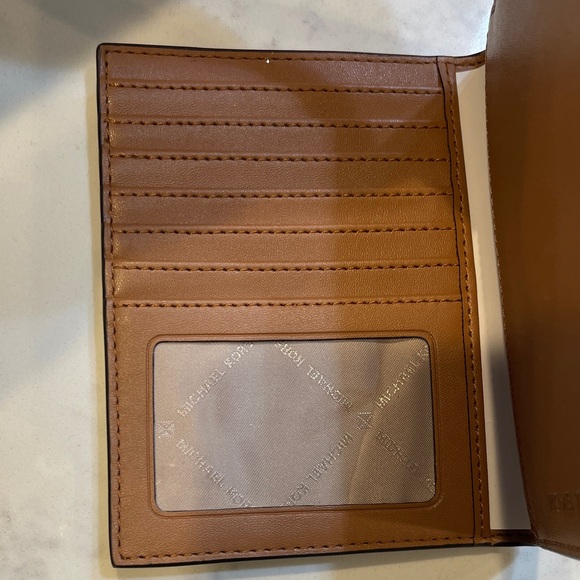 NWOT Michael Kors Dark Brown Logo Passport Cover - Picture 4 of 5